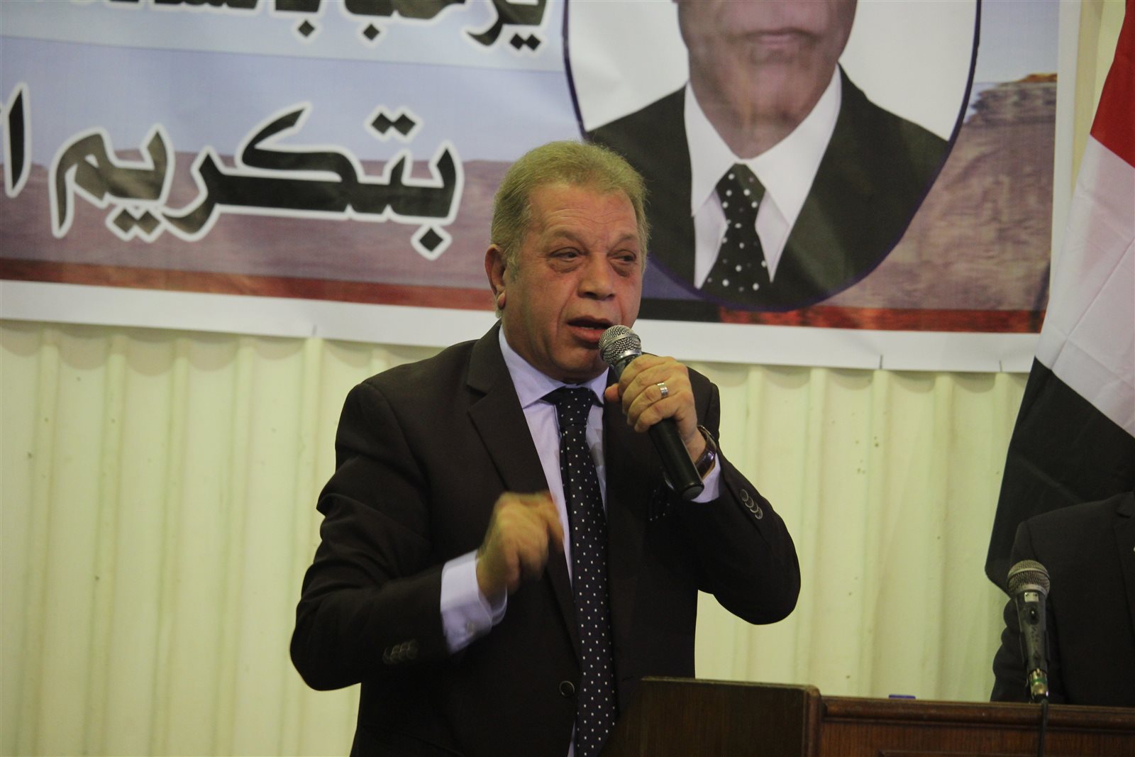 النائب اسامة شرشر