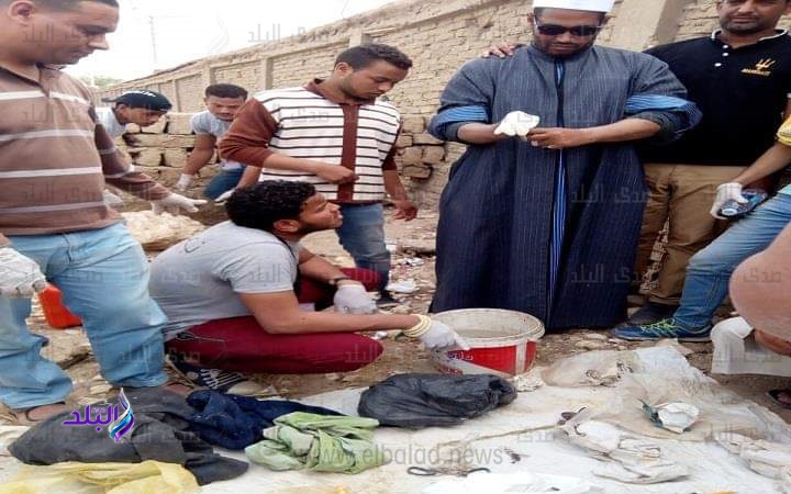 استخرج أعمال سحرية في حملة لتطهير مدافن الأقصر ..صور استخرج أعمال سحرية في حملة لتطهير مدافن الأقصر ..صور