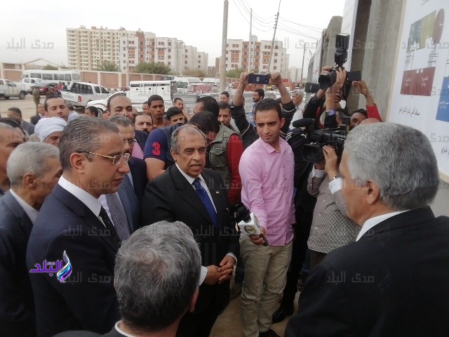 وزير الزراعة يضع حجر الأساس لمعمل صحة الحيوان بحي الكوثر وزير الزراعة يضع حجر الأساس لمعمل صحة الحيوان بحي الكوثر