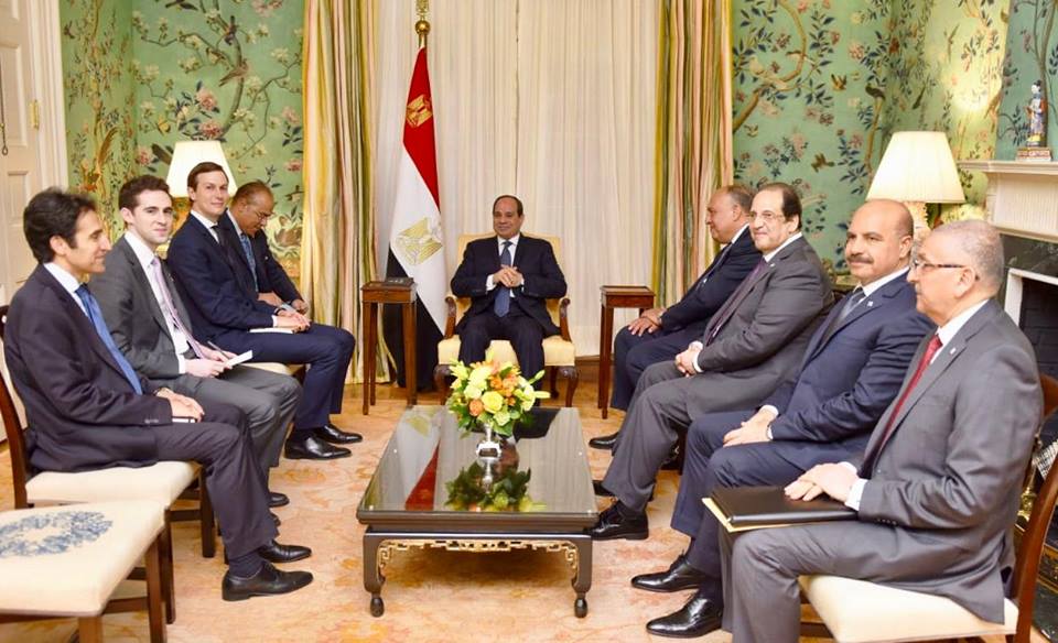 لقاء الرئيس عبدالفتاح السيسي بمستشار ترامب لقاء الرئيس عبدالفتاح السيسي بمستشار ترامب