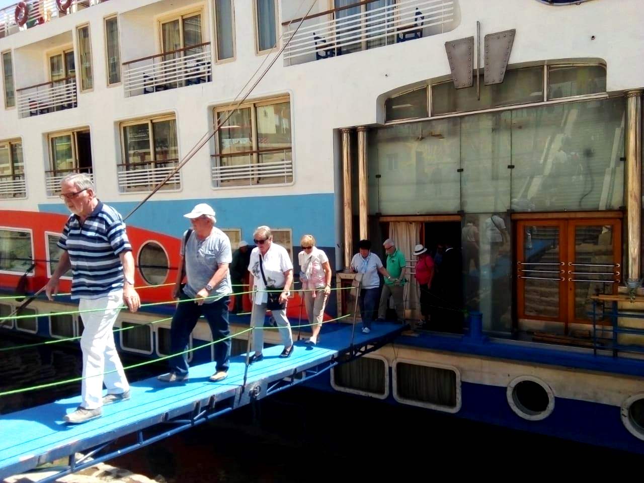 استقبال 91 سائح بالبلينا