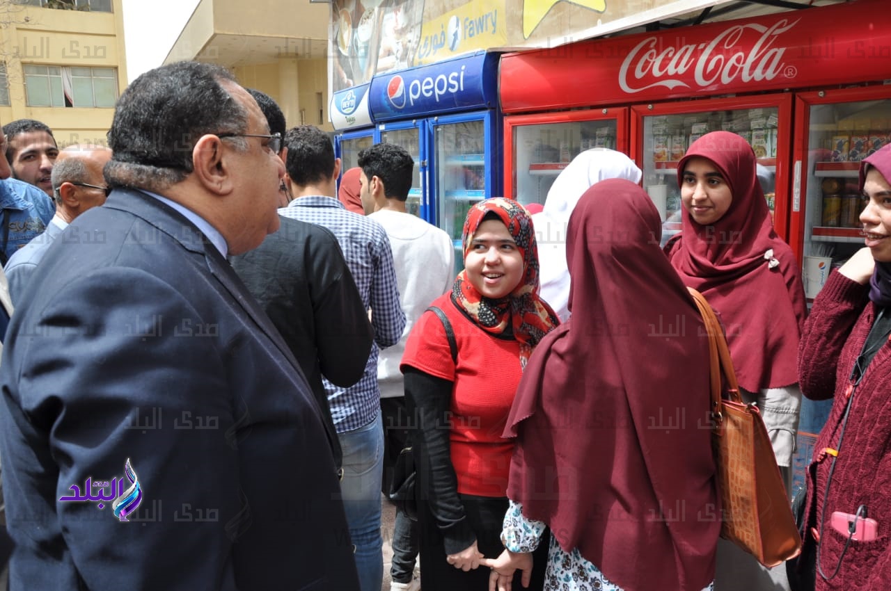 جولة تفقدية بجامعة حلوان جولة تفقدية بجامعة حلوان