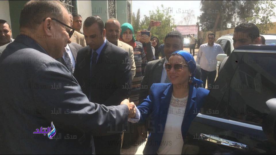 محافظ الفيوم يسقبل وزيرة البيئة محافظ الفيوم يسقبل وزيرة البيئة