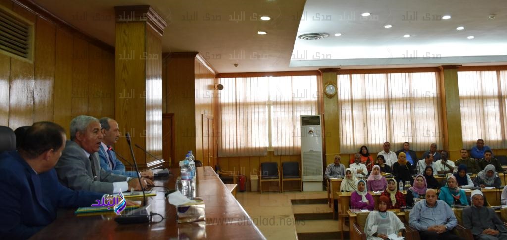  اللواء أحمد إبراهيم محافظ أسوان