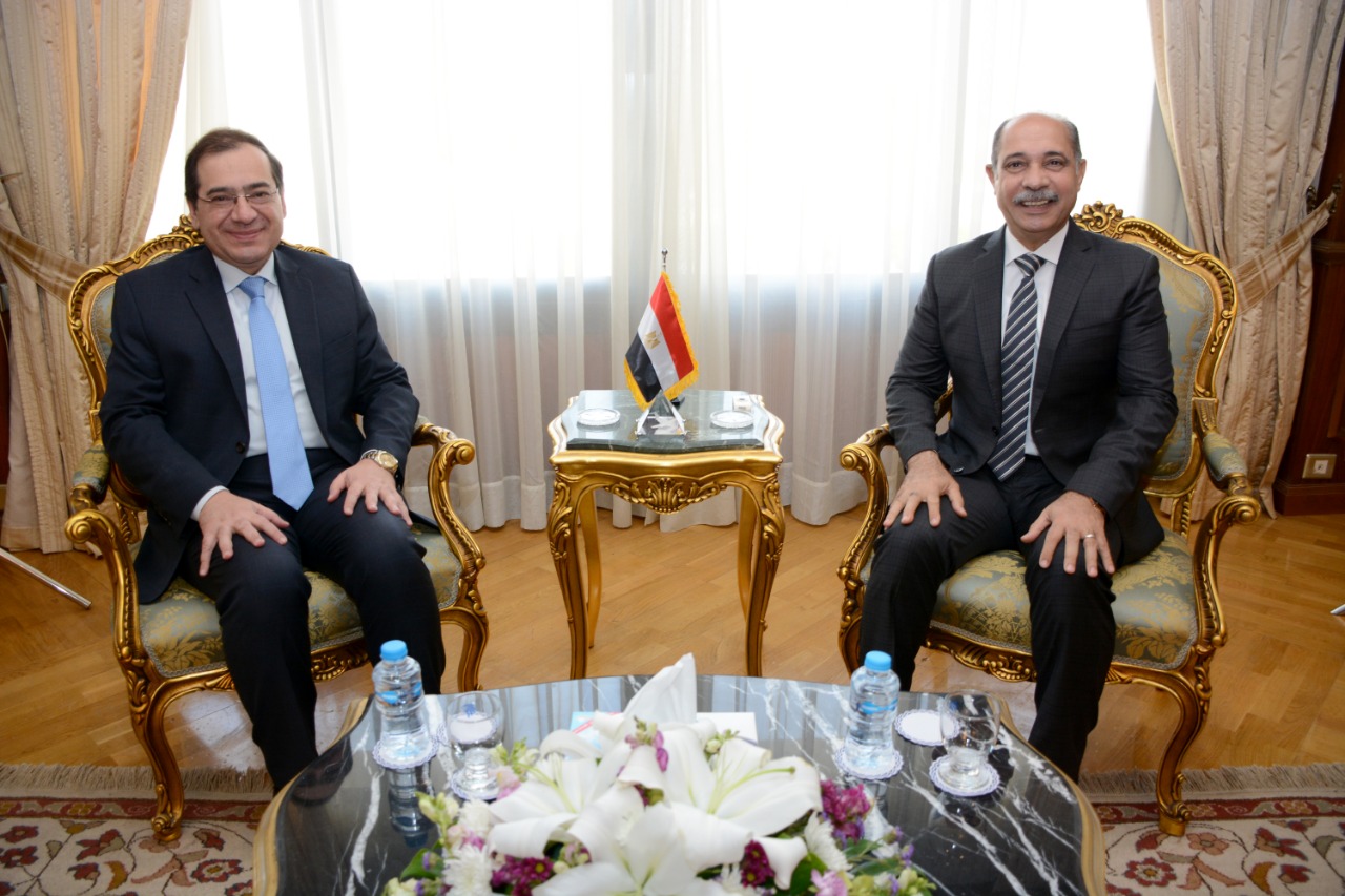 وزيرا الطيران والبترول