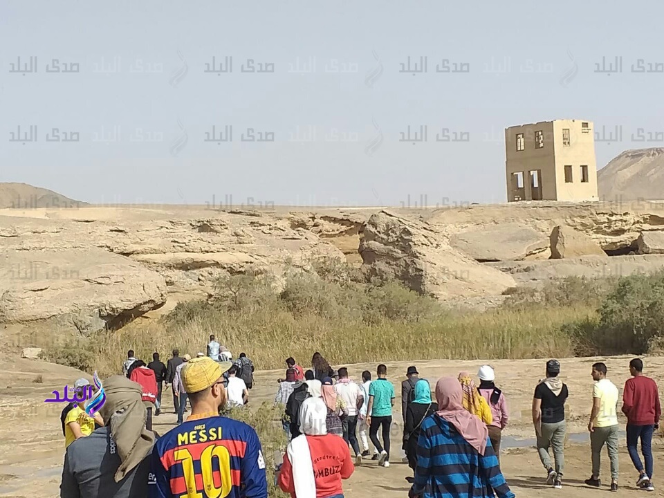 دراسة ميدانية للتكوينات الجيولوجية بجامعة العريش