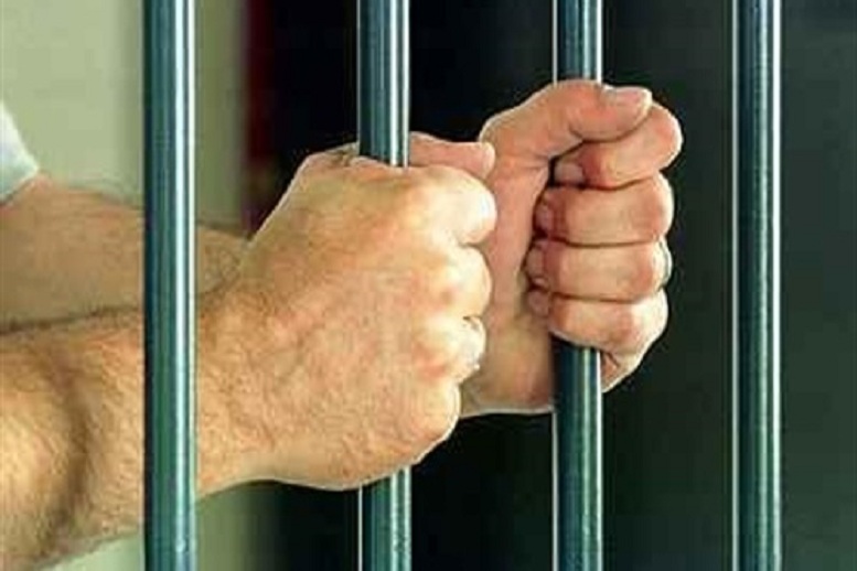 حبس 5 أشخاص تعدوا على ضباط قسم شرطة دار السلام