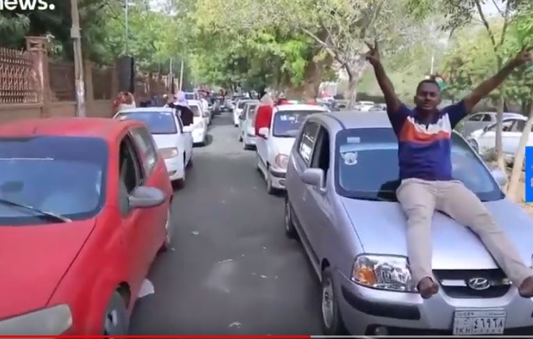 .احتفالات عارمة بالسودان