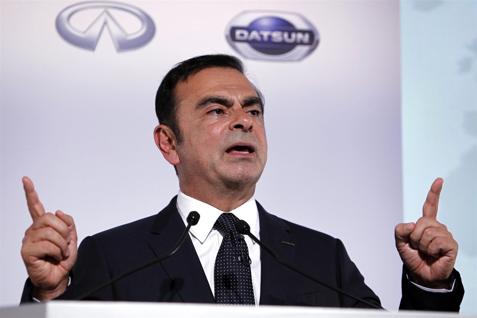 كارلوس غصن رئيس شركة نيسان