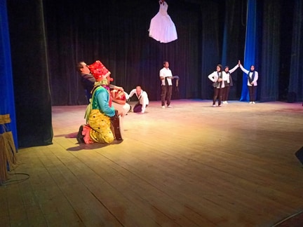 عرض الاراجوز الكسلان 