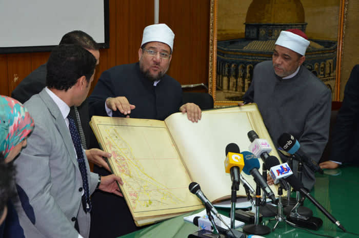 وزير الاوقاف الدكتور محمد مختار جمعة والشيخ جابر طايع 