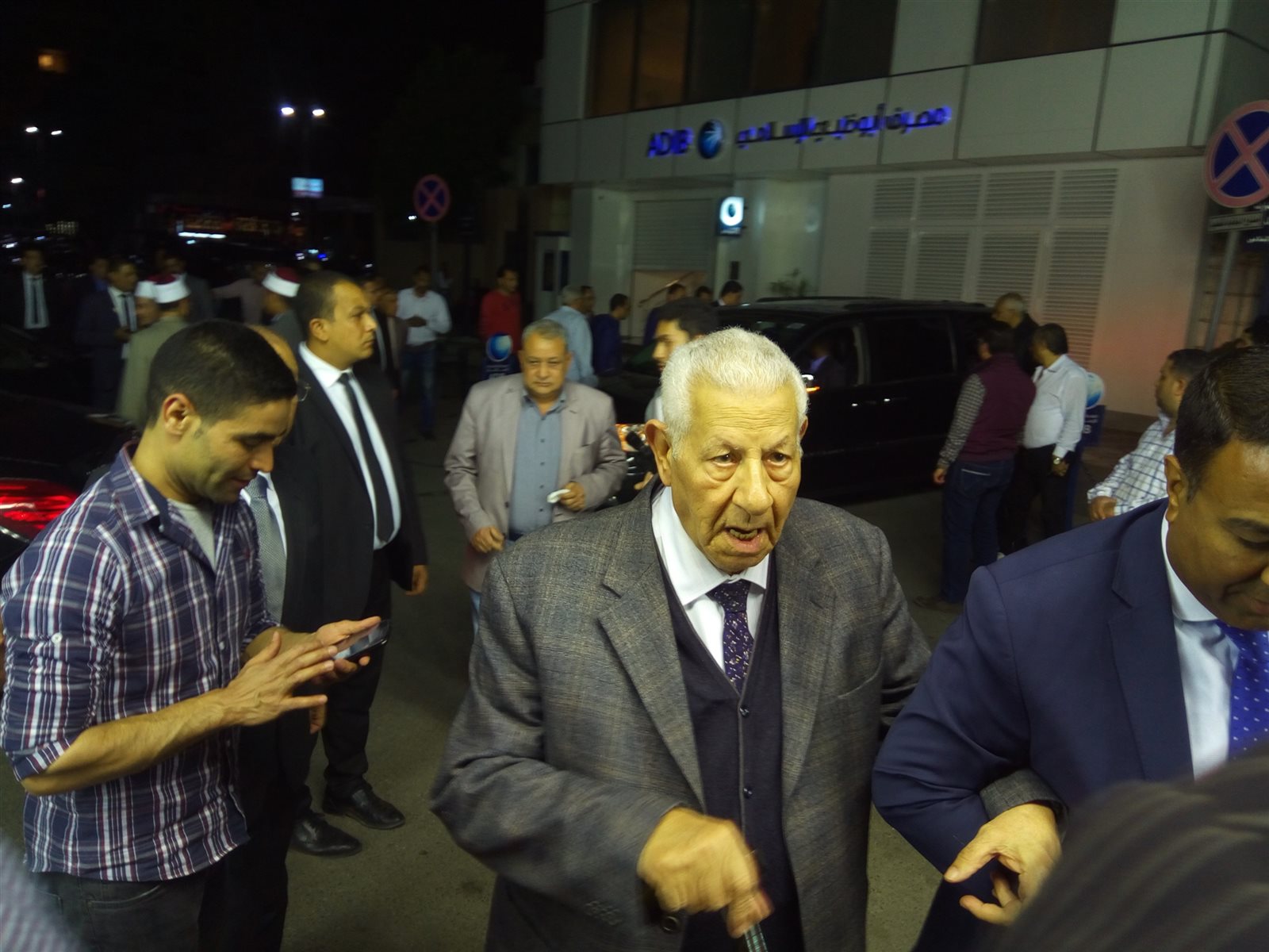 جانب من العزاء جانب من العزاء