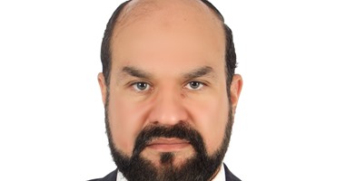 مصطفي عبد المعز 