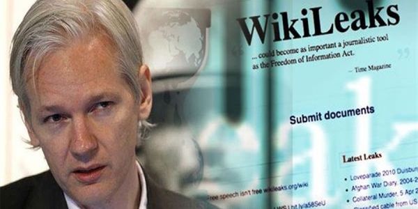 جوليان أسانج مؤسس موقع التسريبات ويكليكس