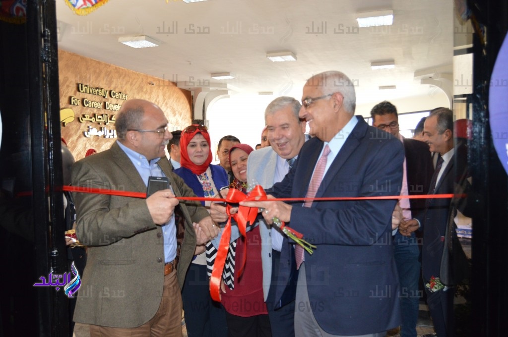 افتتاح المعرض الدائم للطلاب بجامعة المنصورة افتتاح المعرض الدائم للطلاب بجامعة المنصورة