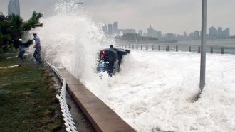أعاصير مدمرة بالولايات المتحدة