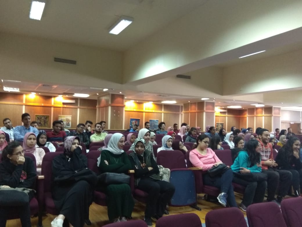 ندوة بجامعة الإسكندرية لتعريف الطلاب بالمنح الدراسية المقدمة ندوة بجامعة الإسكندرية لتعريف الطلاب بالمنح الدراسية المقدمة