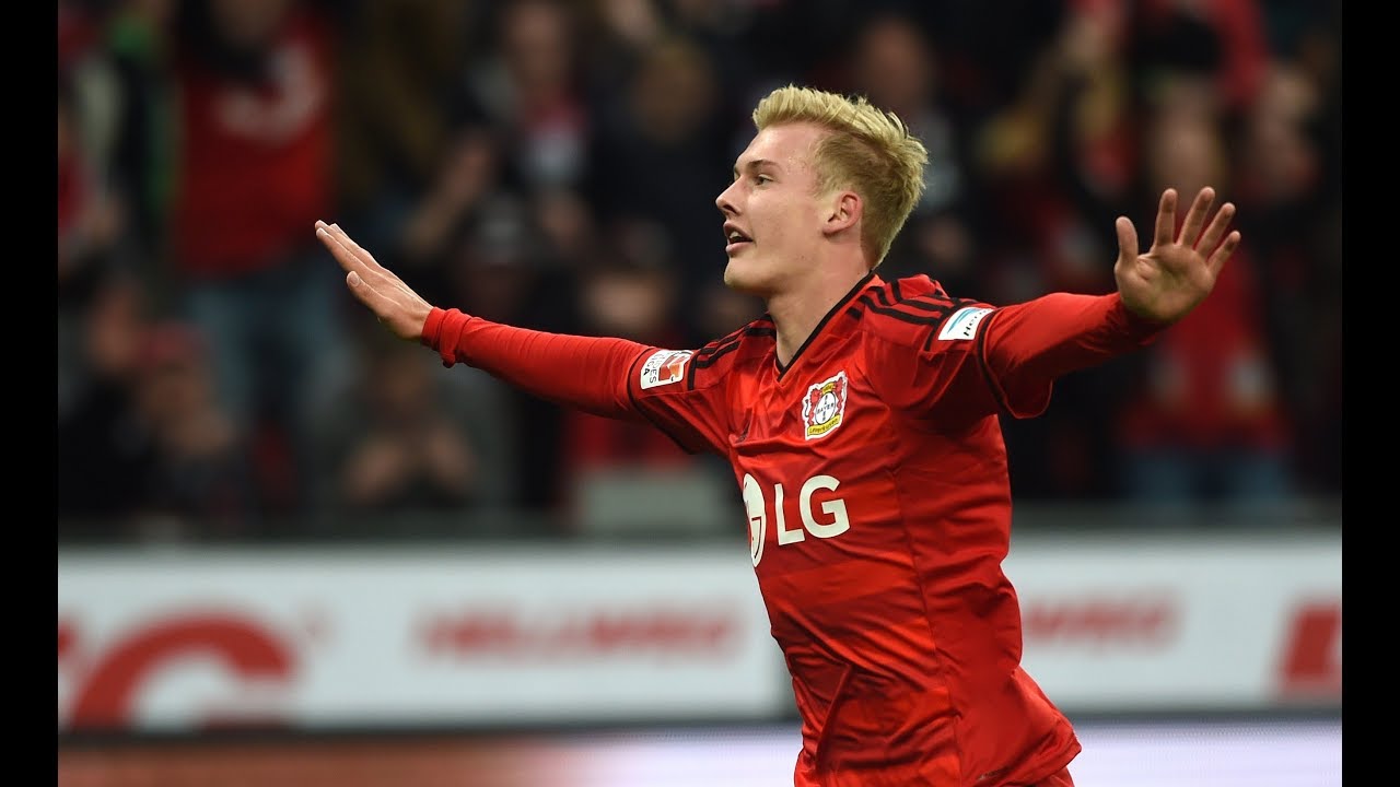 جوليان براندت جوليان براندت