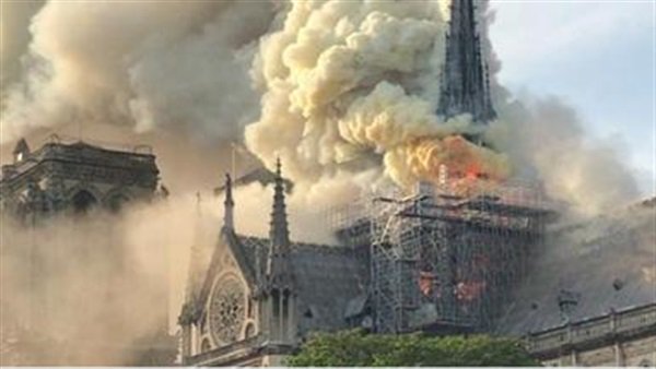 حريق نوتردام