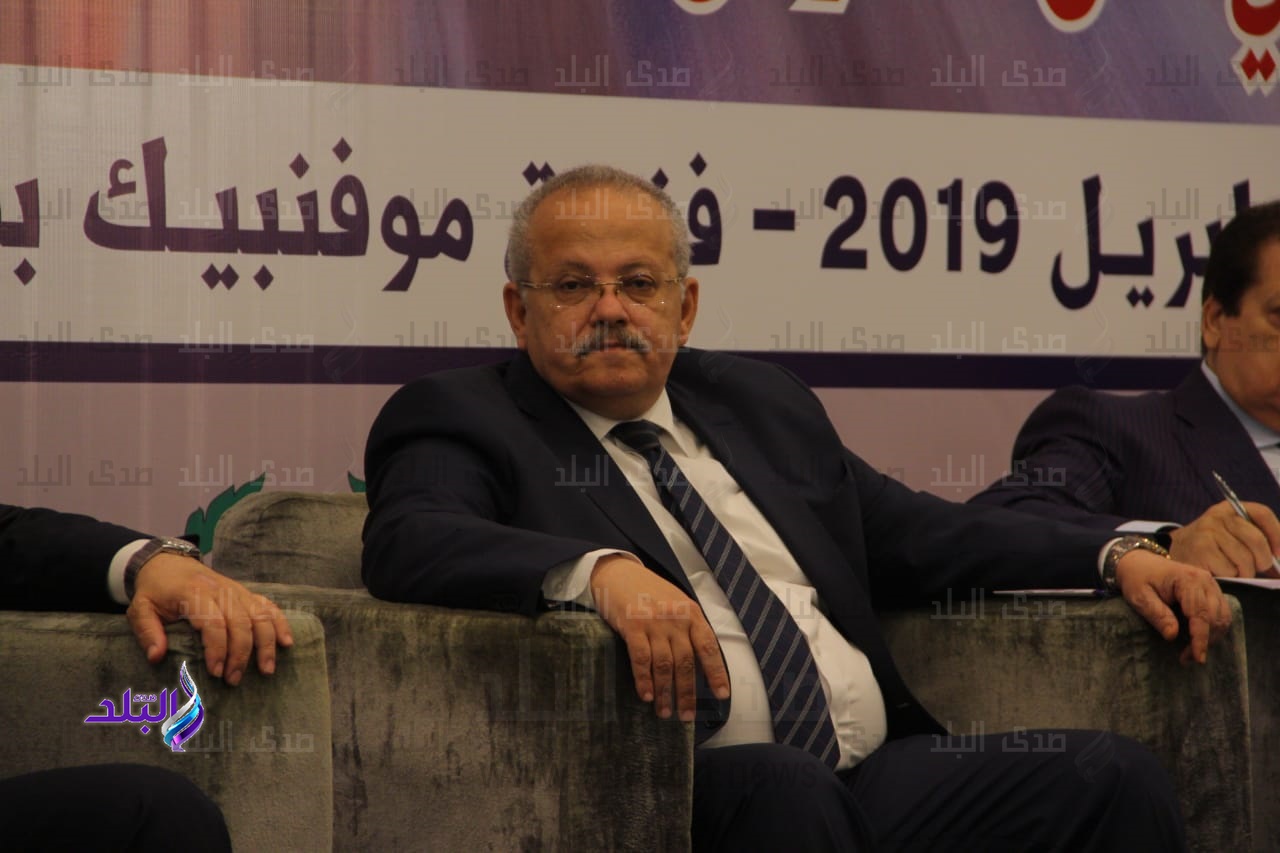 رئيس جامعة القاهرة