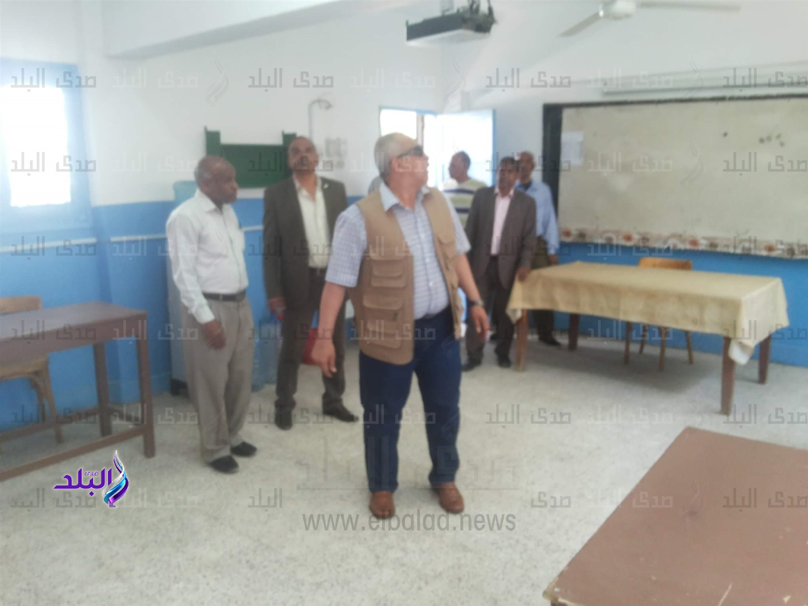 رئيس مدينة سفاجا يتفقد مقار لجان الاستفتاء على التعديلات 