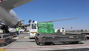 طائرة مساعدات 