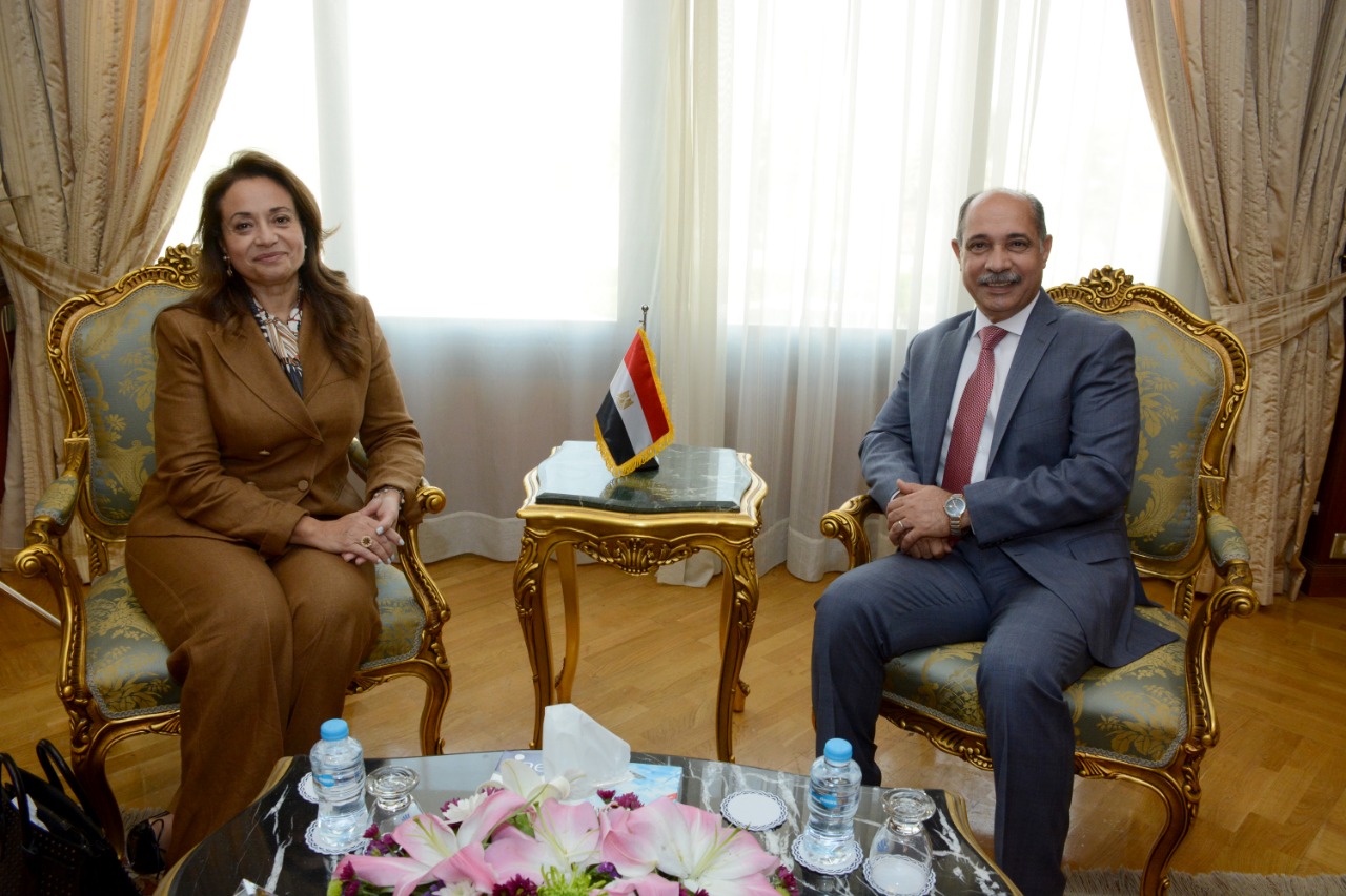 وزير الطيران