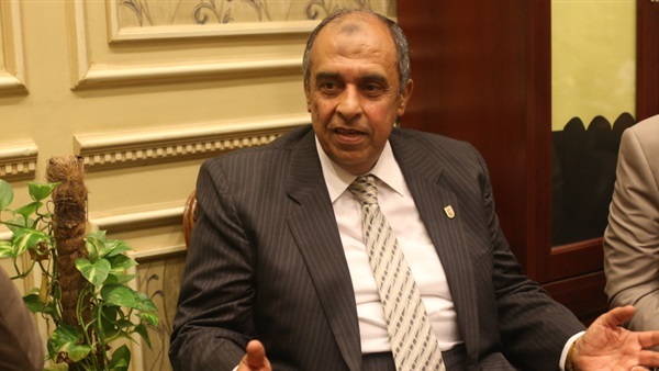 الدكتور عز الدين أبو ستيت