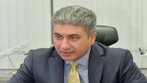 وزير الطيران المدني السابق المهندس شريف فتحي وزير الطيران المدني السابق المهندس شريف فتحي