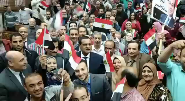 محافظ البحيرة وطلاب جامعة دمنهور 