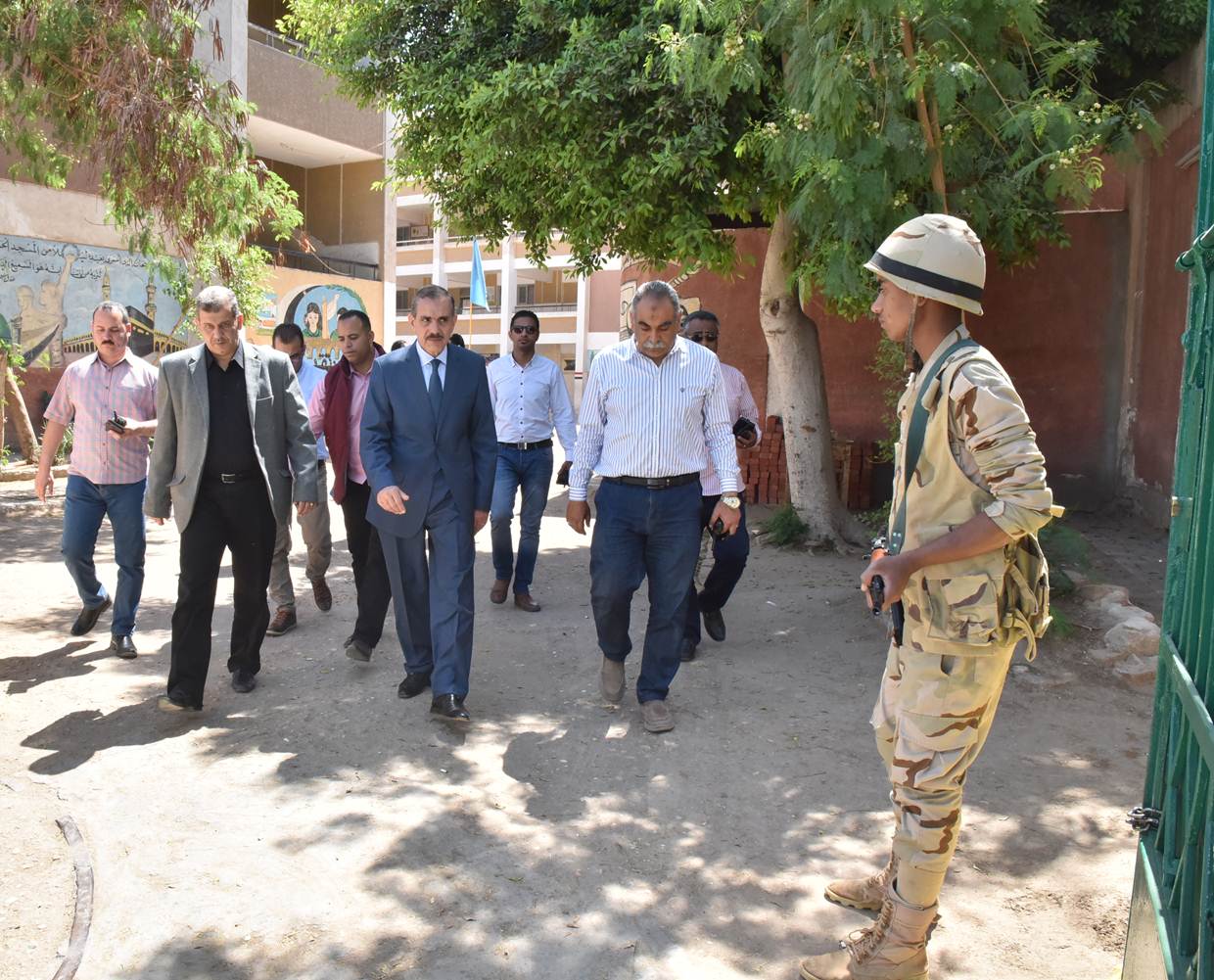 محافظ أسيوط : خطة مرورية لتسهيل وصول الناخبين 