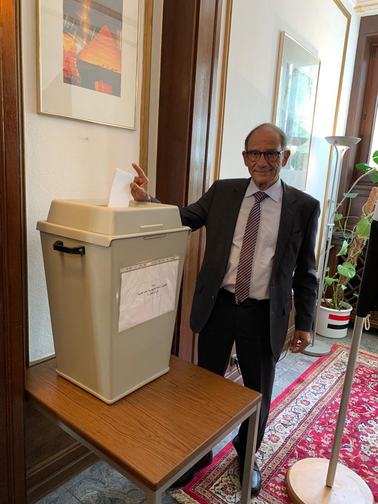 المهندس هاني عازر المهندس هاني عازر