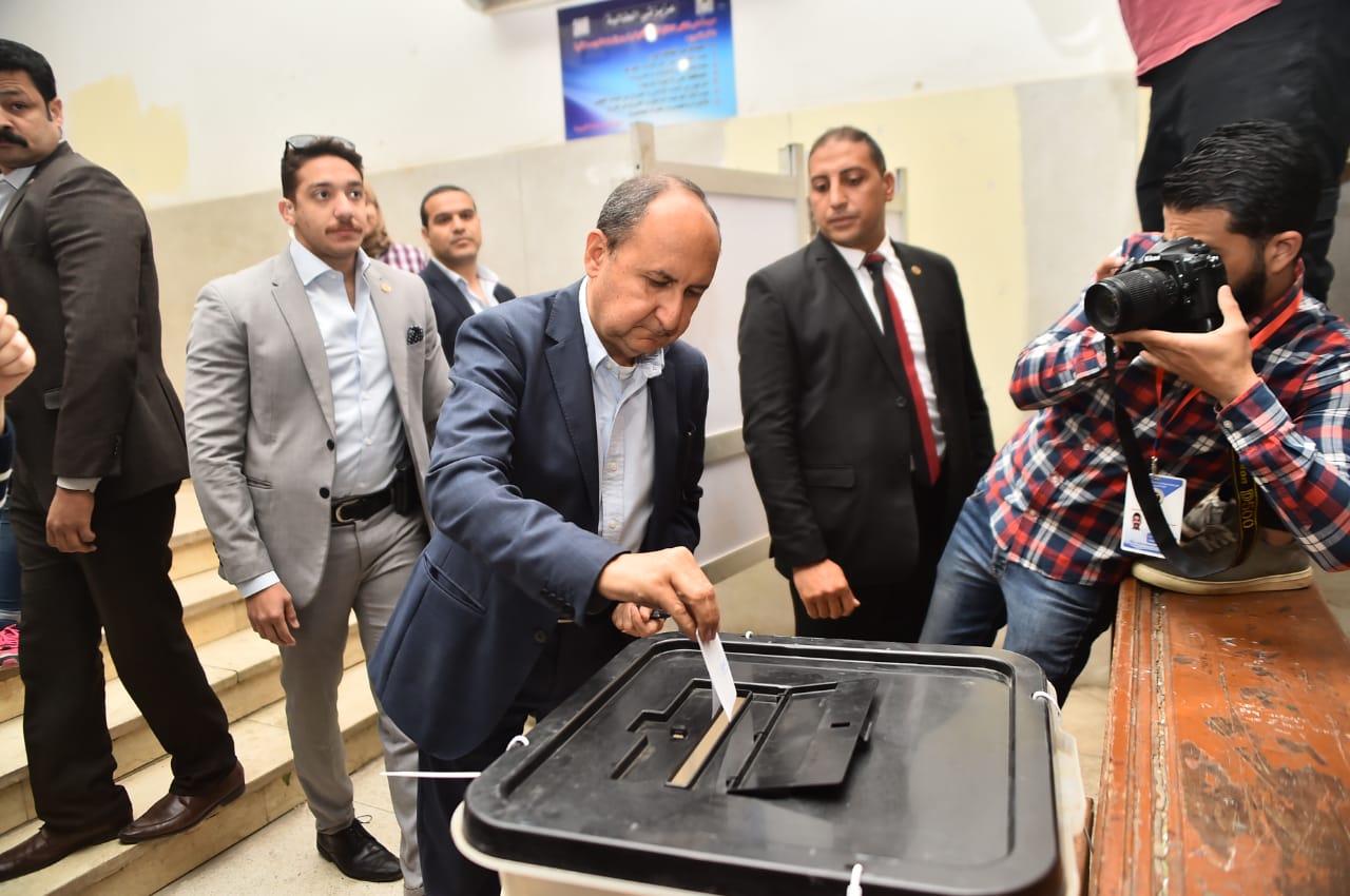 عمرو نصار عمرو نصار