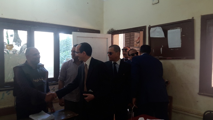 رئيس لجنة الاستفتاء والقضاة