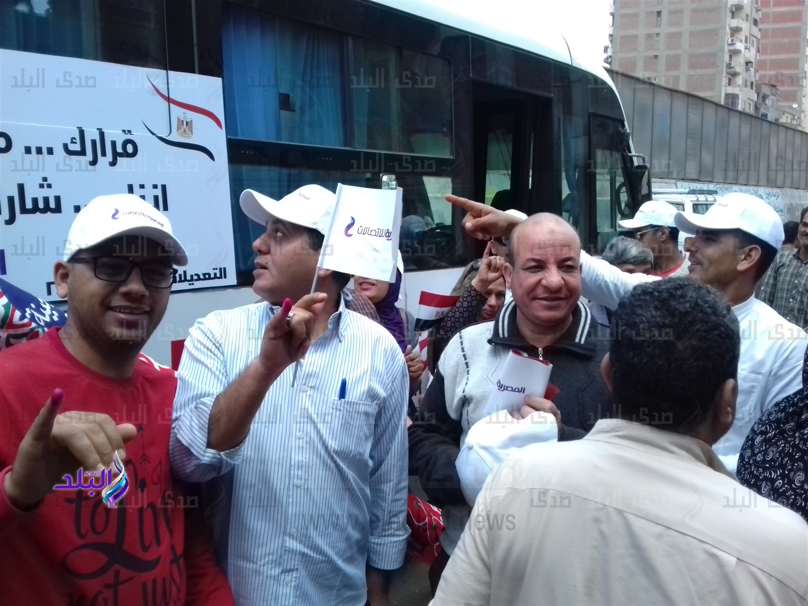 إقبال كثيف على اللجان الإنتخابية بشبرا  إقبال كثيف على اللجان الإنتخابية بشبرا