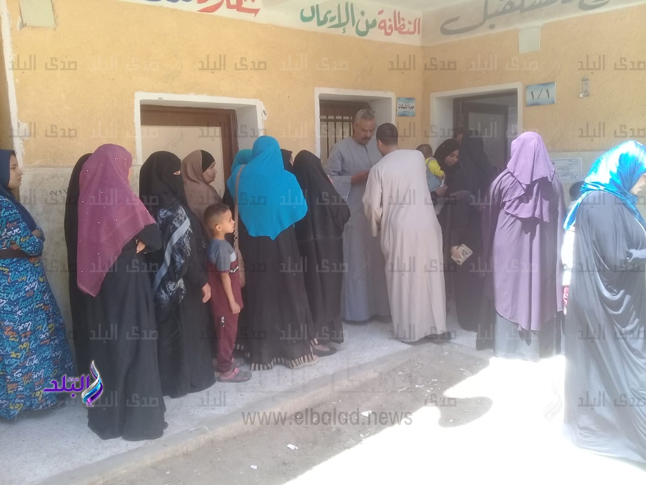 سيدات القرى يتصدرن المشهد الانتخابى فى اليوم الثانى أمام لجا