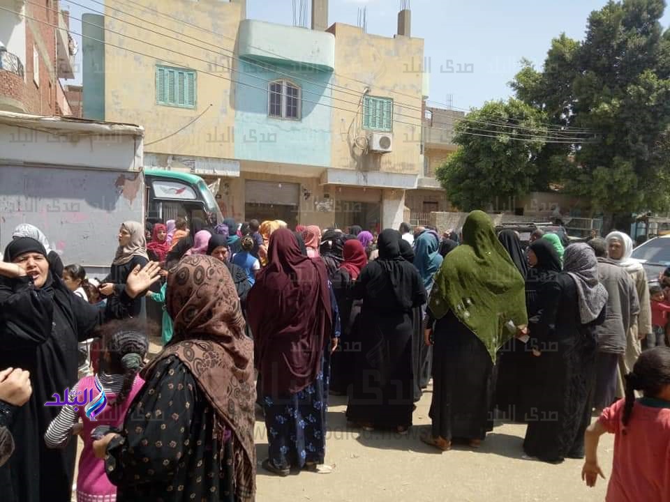 فلاحات مصر يدلون بأصواتهن