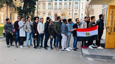 جانب من مشاركة المصريين في الإستفتاء بالخارج جانب من مشاركة المصريين في الإستفتاء بالخارج