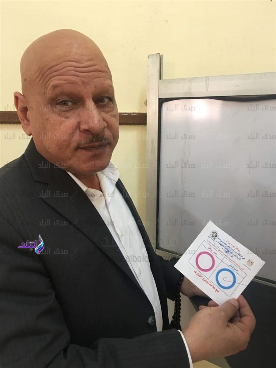 أمين مستقبل وطن بسوهاج يدلى بصوته فى الاستفتاء أمين مستقبل وطن بسوهاج يدلى بصوته فى الاستفتاء