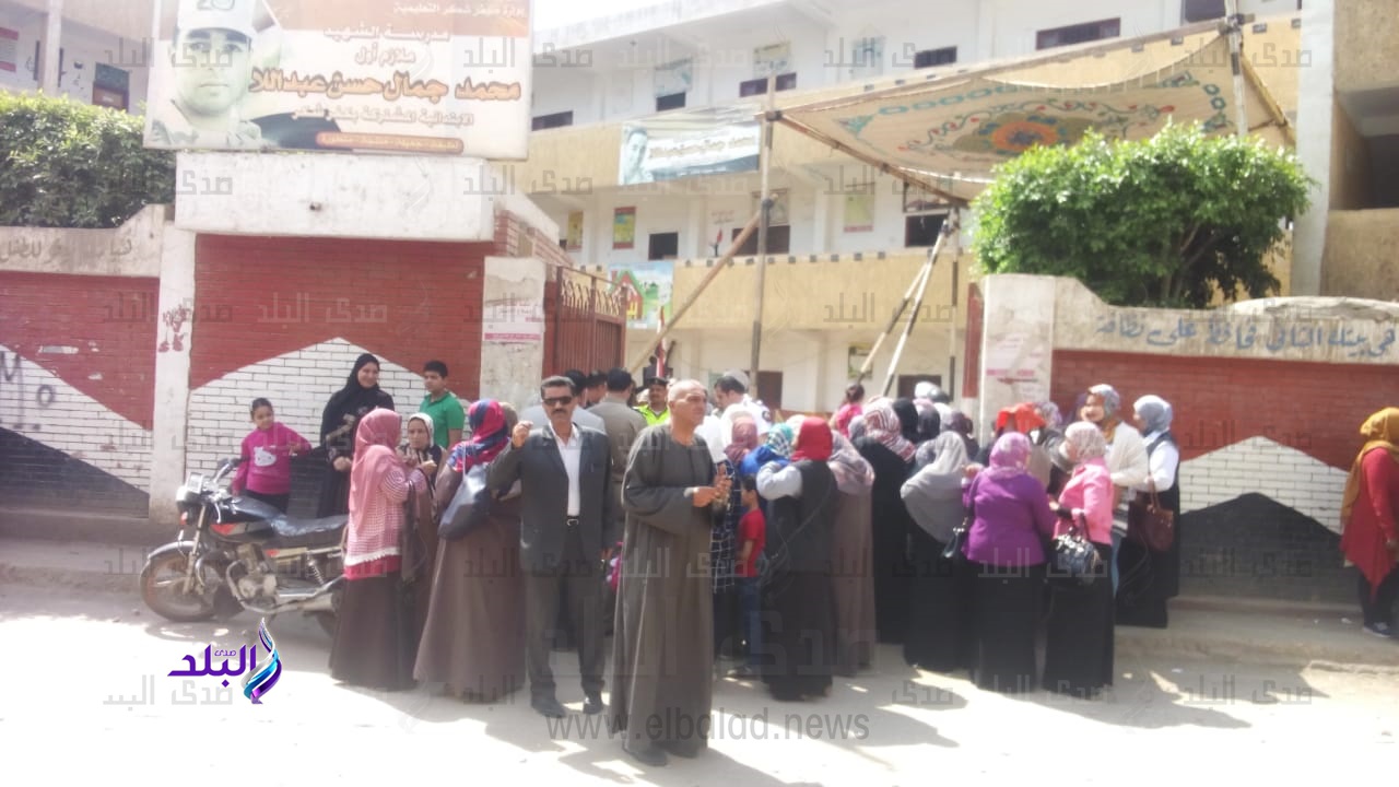 إقبال المواطنين على لجان التصويت فى ثالث أيام الاستفتاء