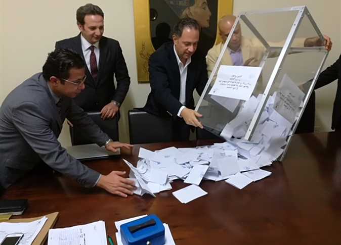 عمليات فرز أصوات المصريين فى الخارج- أرشيفية