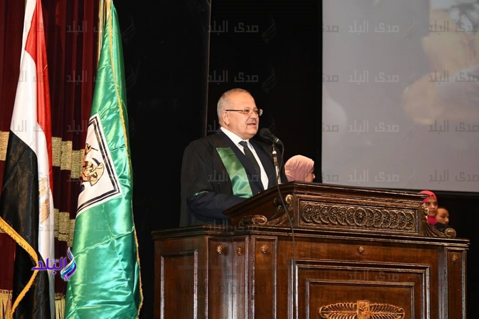 رئيس جامعة القاهرة