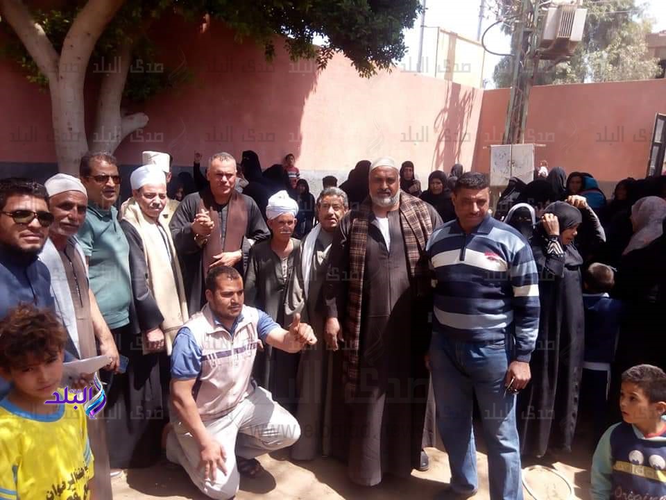 إقبال كثيف من الناخبين إقبال كثيف من الناخبين