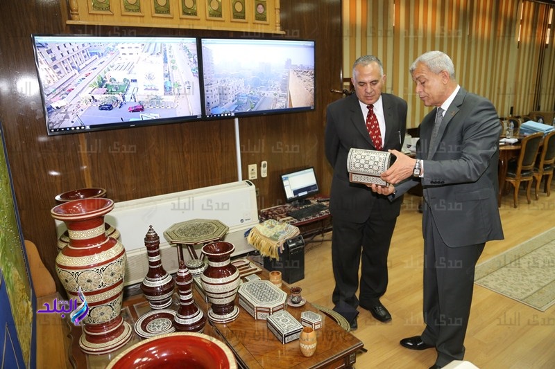 وزير الرى خلال زيارته المنوفية 