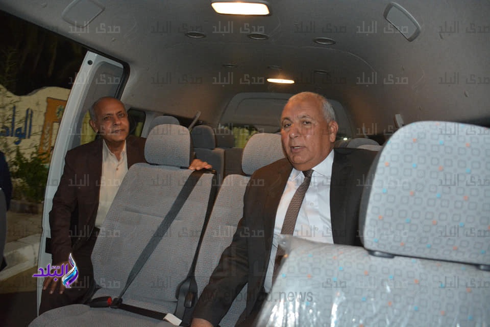 اللواء محمد الزملوط محافظ الوادى الجديد 