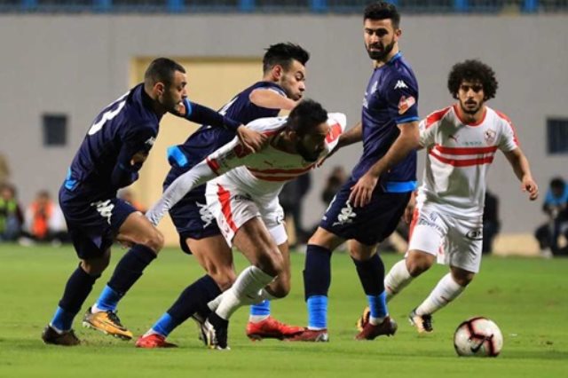 جانب من مباراة الزمالك وبيراميدز فى الدور الاول 