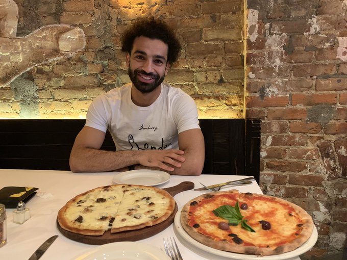سبب تواجد محمد صلاح في مدينة نيويورك بعيدا عن ليفربول