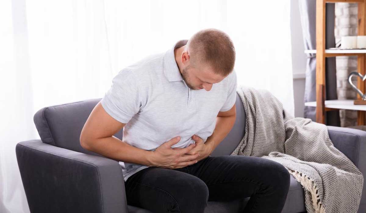 الدكتور هشام عبدالله استشاري الجراحة العامة وجراحات السمنة 