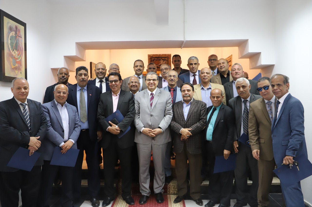 محمد سعفان وزير القوى العاملة