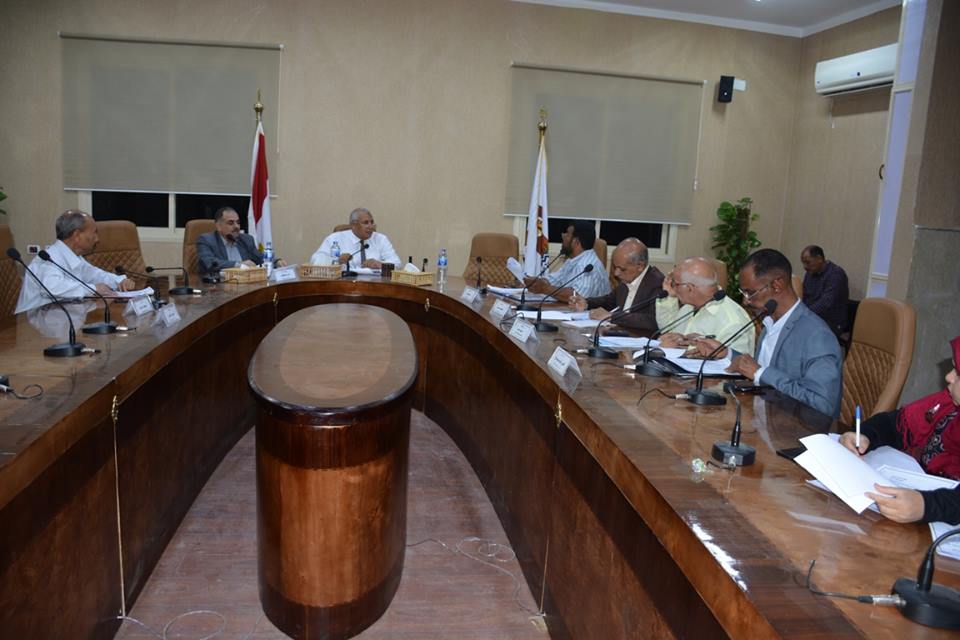 تحصيل المستحقات المالية الخاصة بصندوق الإسكان بالوادي الجديد تحصيل المستحقات المالية الخاصة بصندوق الإسكان بالوادي الجديد